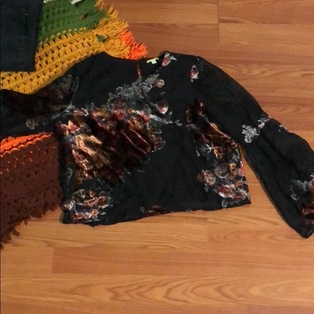 Gianni bini blouse